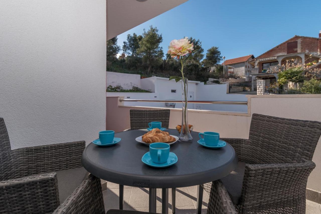 Apartments City View 特罗吉尔 外观 照片