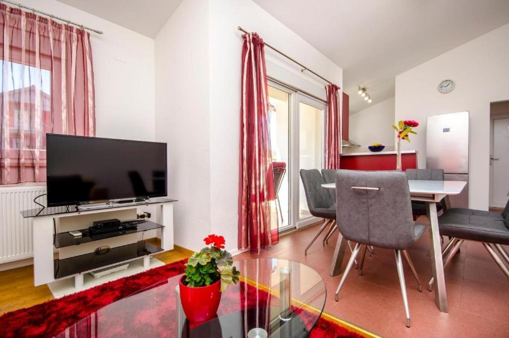 Apartments City View 特罗吉尔 外观 照片