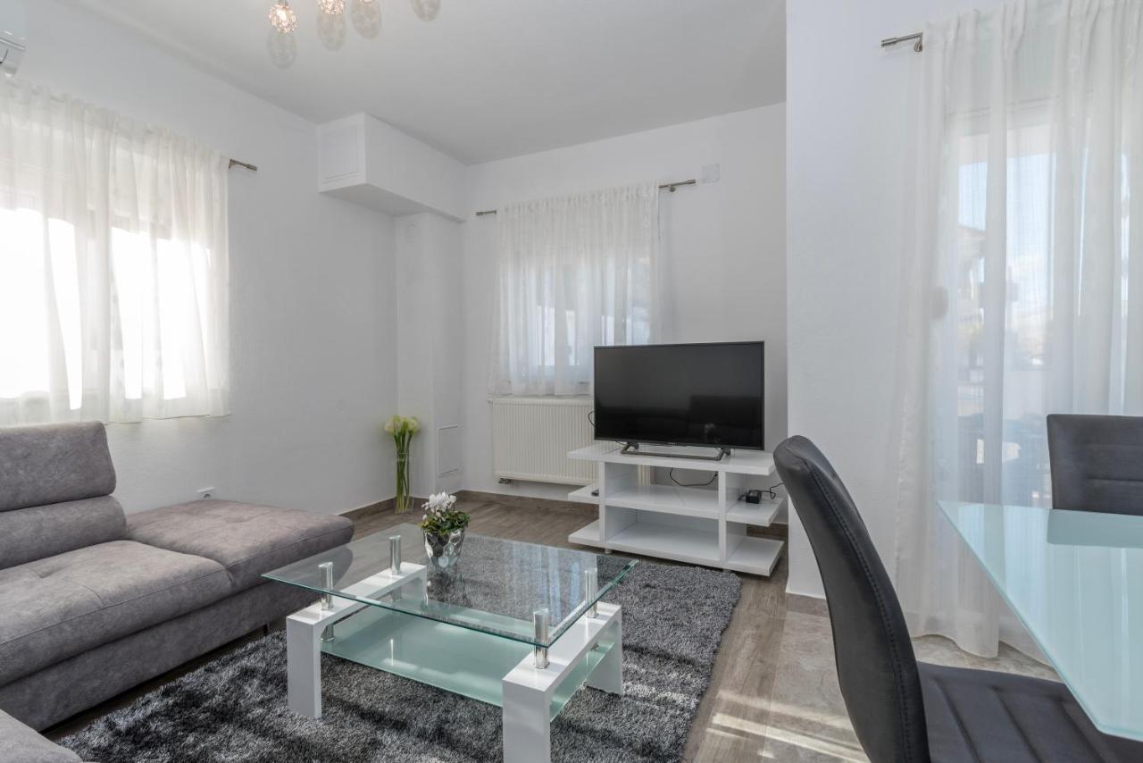 Apartments City View 特罗吉尔 外观 照片