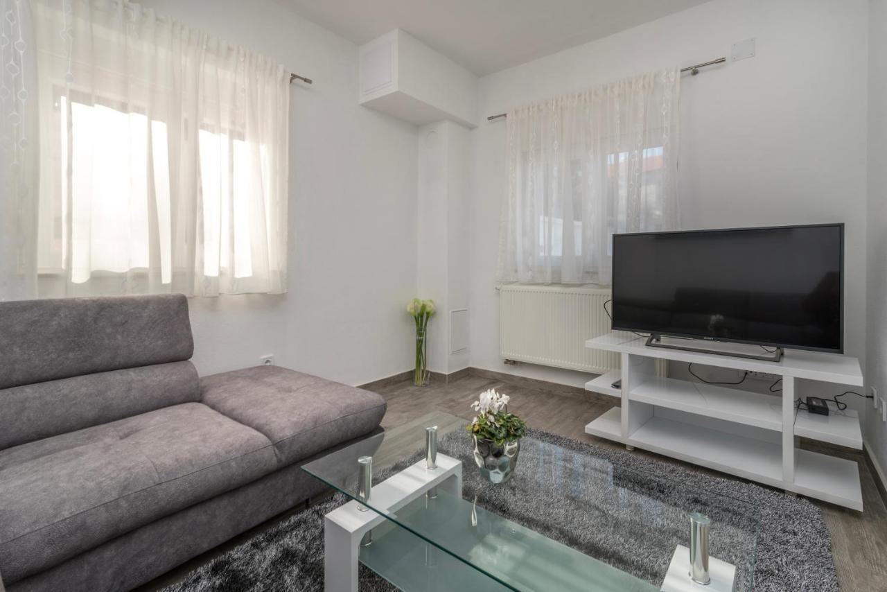 Apartments City View 特罗吉尔 外观 照片